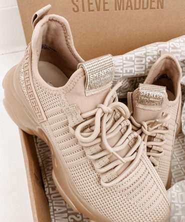 Raise The Bar Steve Madden Chunky Rhinestone Chunky Sneakers (Blush Mu ?? NanaMacs